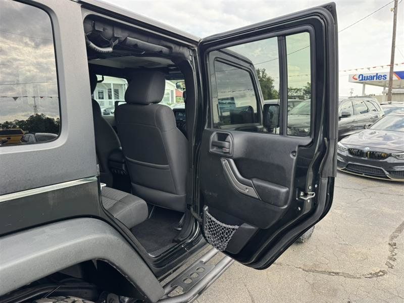 Used 2012 Jeep Wrangler Unlimited Sport AWD/4WD image 10