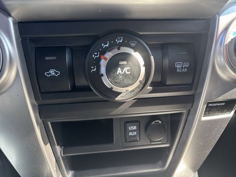 Used 2016 Toyota 4Runner SR5 AWD/4WD image 22