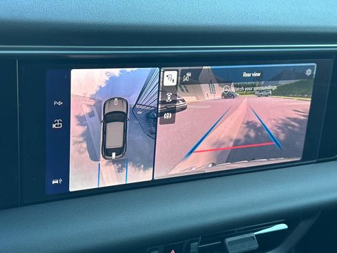 New 2026 Porsche Macan Electric RWD image 23