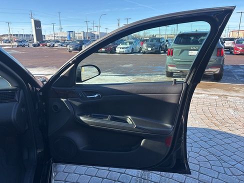 Used 2012 Chevrolet Impala LT w/ LT Sunroof Package image 35