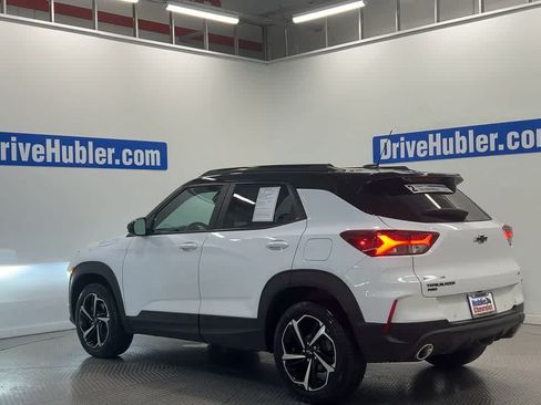 Used 2021 Chevrolet TrailBlazer RS w/ Sun and Liftgate Package AWD/4WD image 8