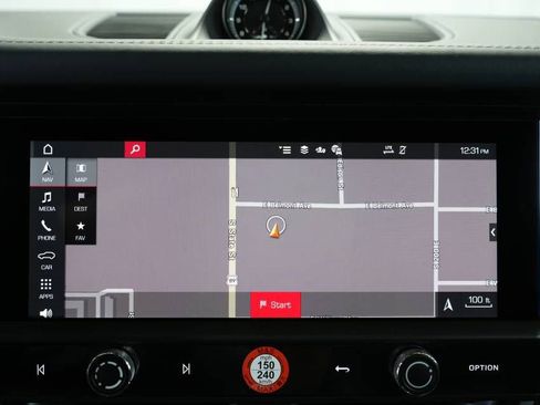 Certified 2025 Porsche Macan AWD/4WD image 20