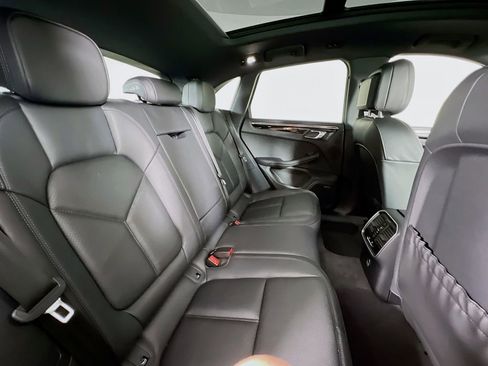 New 2026 Porsche Macan image 29