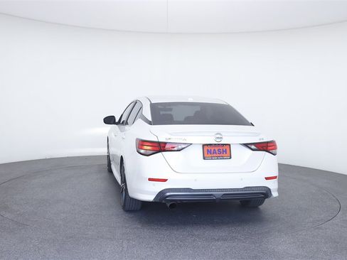 Used 2020 Nissan Sentra SR w/ Electronics Package image 5