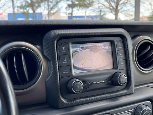 Used 2020 Jeep Wrangler Unlimited Sport S image 26