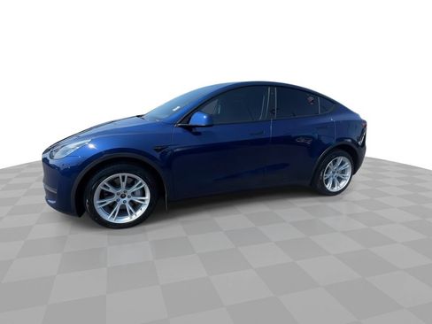 Used 2022 Tesla Model Y Long Range AWD/4WD image 4
