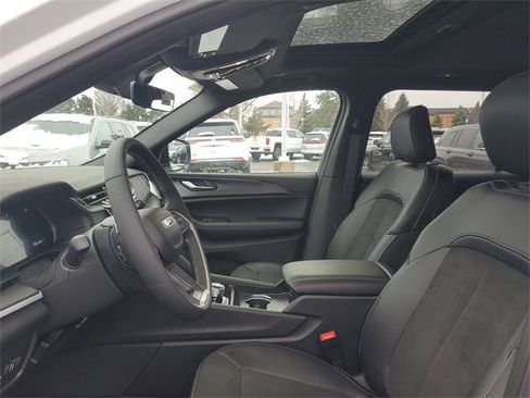 New 2025 Jeep Grand Cherokee L Altitude image 19