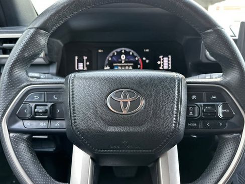 Certified 2025 Toyota 4Runner SR5 image 25