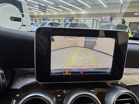 Used 2018 Mercedes-Benz C 300 Sedan w/ Premium Package image 32