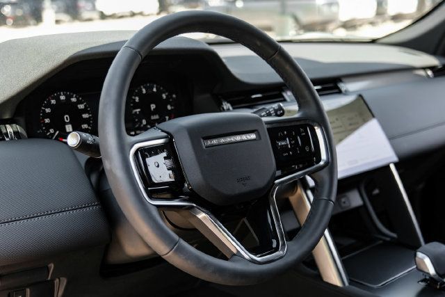 Used 2026 Land Rover Discovery Sport Landmark AWD/4WD image 20