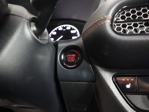 Used 2025 Honda HR-V Sport image 39