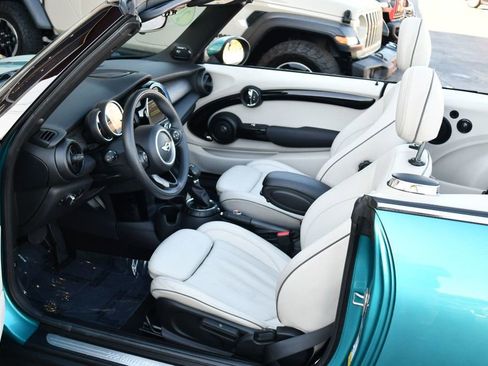 Used 2017 MINI Cooper S image 57