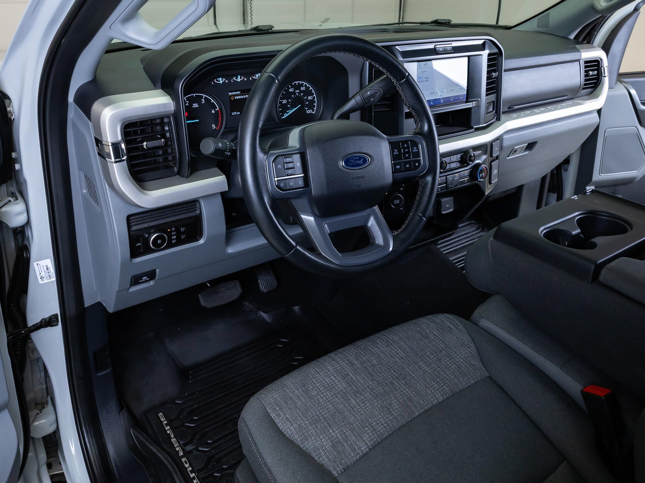 Used 2025 Ford F350 XLT AWD/4WD image 14