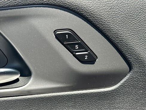 Used 2026 Chrysler Pacifica Select FWD image 19