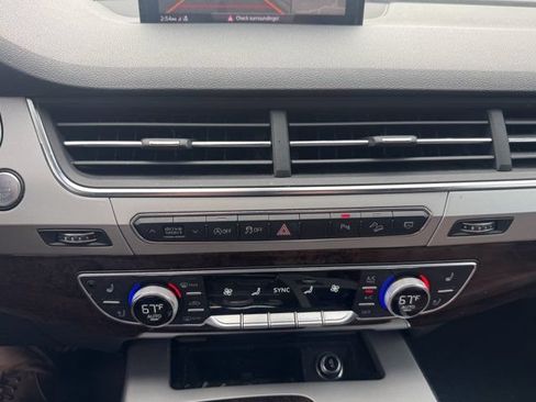 Used 2019 Audi Q7 2.0T Premium Plus AWD/4WD image 21