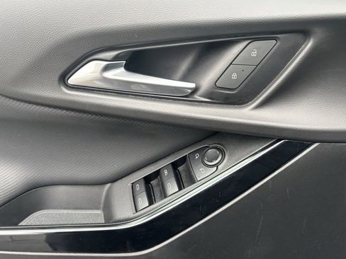 Certified 2025 Chevrolet Equinox LT image 11