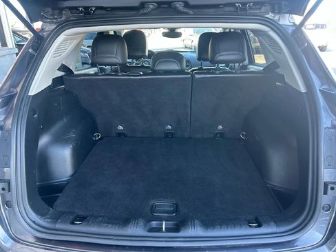 Used 2018 Jeep Compass Latitude image 19