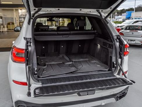 Used 2020 BMW X5 sDrive40i w/ M Sport Package image 11