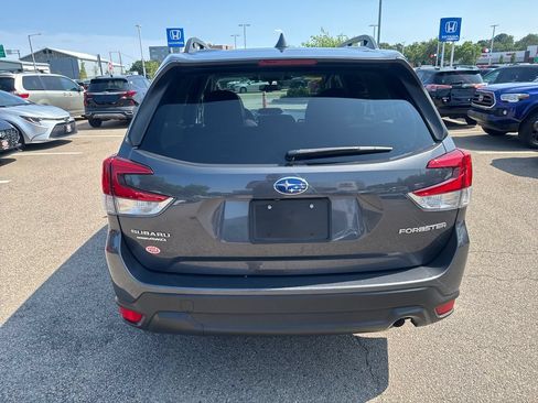 Used 2023 Subaru Forester Premium AWD/4WD image 6