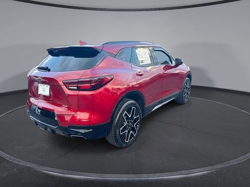 Used 2023 Chevrolet Blazer RS w/ Enhanced Convenience Package FWD image 11