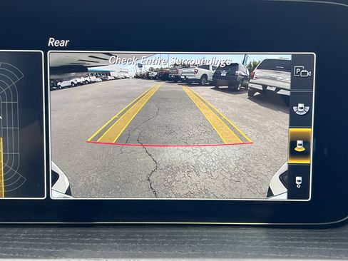 Used 2022 Mercedes-Benz G 550 image 15