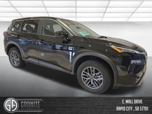 Used 2026 Nissan Rogue SV AWD/4WD image 8