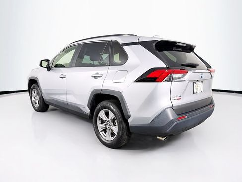 Used 2022 Toyota RAV4 XLE w/ Convenience Package AWD/4WD image 7