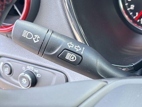 Used 2025 Chevrolet Blazer RS w/ Enhanced Convenience Package image 44