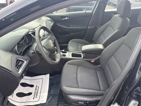 Used 2016 Chevrolet Cruze LT w/ Sun And Sound Package FWD image 11