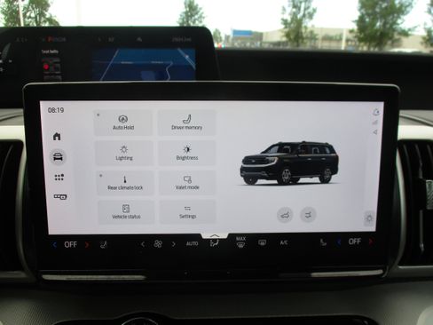 Used 2025 Ford Expedition Max Active AWD/4WD image 25