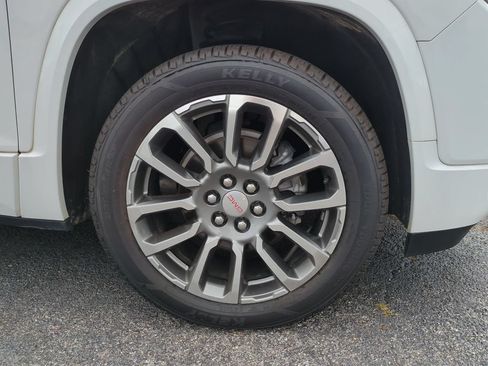 Used 2023 GMC Acadia Denali AWD/4WD image 13