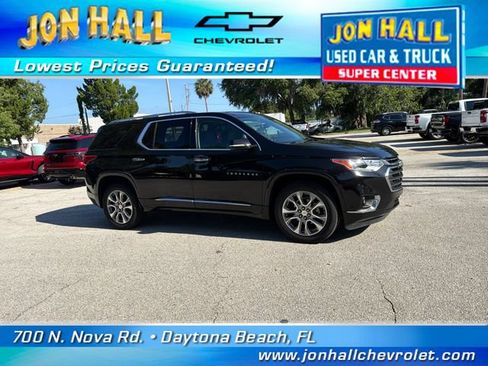 Used 2019 Chevrolet Traverse Premier w/ Driver Confidence II Package FWD image 13