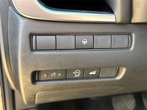 Certified 2023 Nissan Rogue SL w/ SL Premium Package image 23