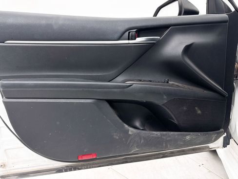 Used 2022 Toyota Camry SE FWD image 25
