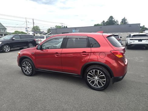 Used 2017 Mitsubishi Outlander Sport ES AWD/4WD image 4
