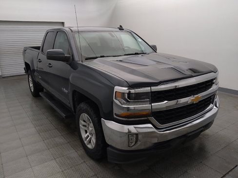 Used 2017 Chevrolet Silverado 1500 LT w/ Texas Edition RWD image 13