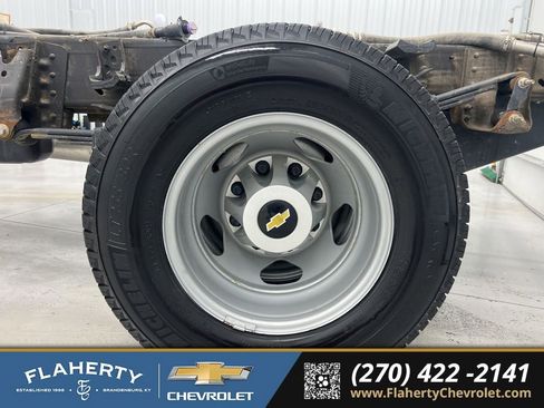 Used 2020 Chevrolet Silverado 3500 W/T w/ WT Convenience Package image 16