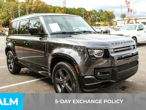 Used 2024 Land Rover Defender 110 X-Dynamic SE image 4