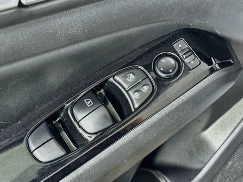 Used 2024 Nissan Altima 2.5 SR FWD image 20