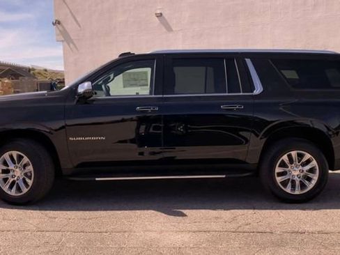 New 2026 Chevrolet Suburban Premier image 5