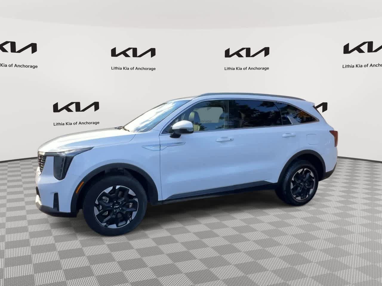 Used 2024 Kia Sorento S AWD/4WD image 5