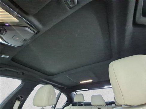 Used 2021 BMW 530i w/ Executive Package RWD image 16