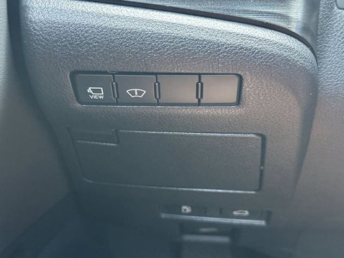 Used 2019 Lexus ES 300h w/ Accessory Package 2 image 30