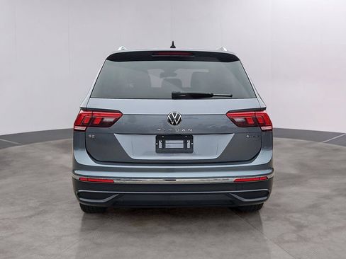 Used 2022 Volkswagen Tiguan SE w/ Panoramic Sunroof Package AWD/4WD image 5