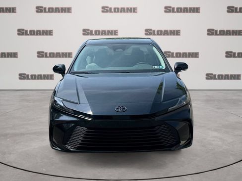 Used 2025 Toyota Camry LE w/ Convenience Package FWD image 8