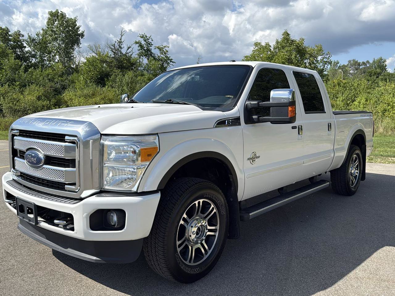 Used 2015 Ford F250 Platinum w/ Platinum Package AWD/4WD image 1