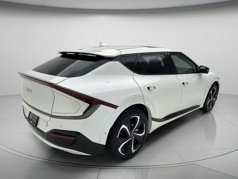 Used 2024 Kia EV6 GT-Line AWD/4WD image 5