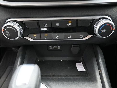 Used 2022 Nissan Altima 2.5 SV image 9