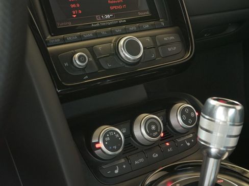 Used 2015 Audi R8 V10 AWD/4WD image 10