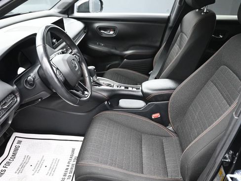 Used 2023 Honda HR-V Sport image 11